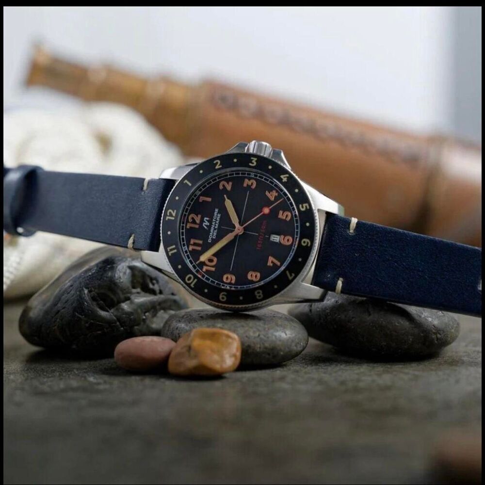 Unbranded Men's Black and Navy Watch - Picture 6 of 8